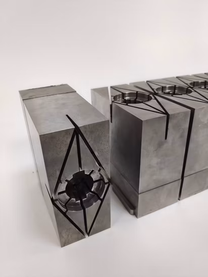 Le moule désinfectant de bouchon de bouteille de haute précision partie des blocs en plastique d'insertions de moule